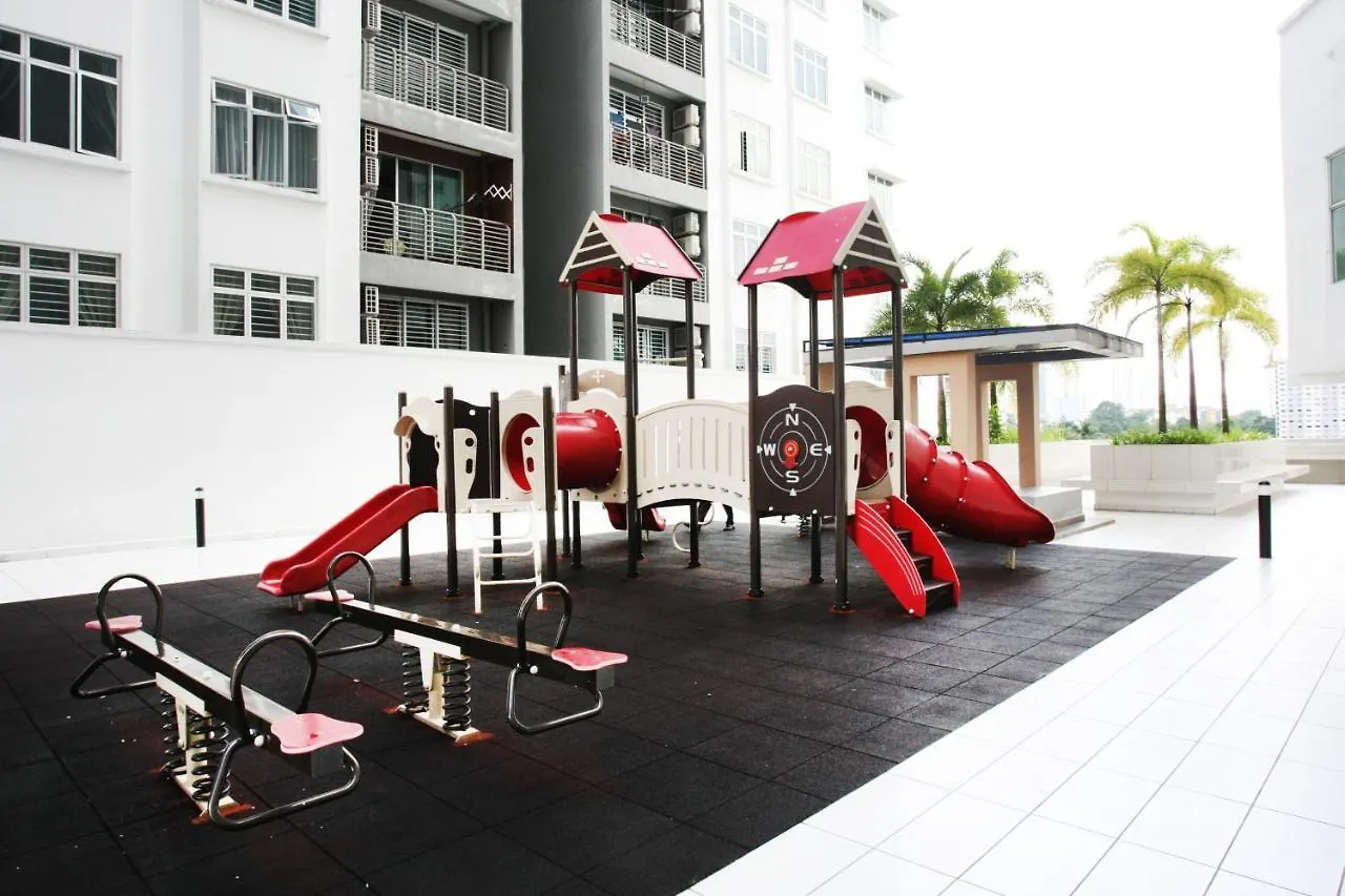 Arena Larkin Residence